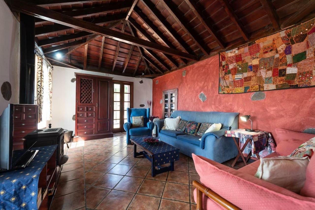CASA ALBA, casa rústica en la colina con piscina-spa climatizada y vistas al mar Puntallana Exterior foto